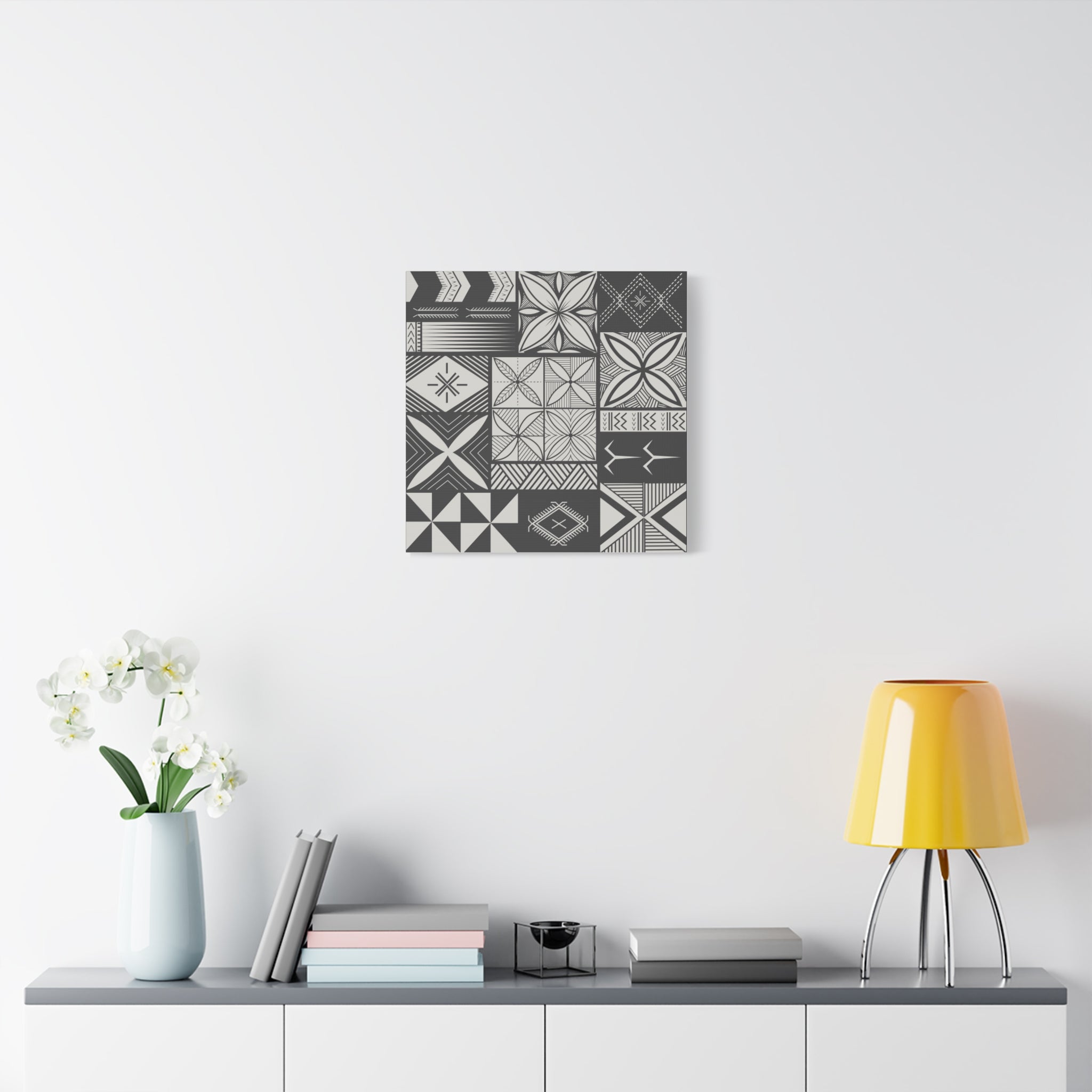 Maluelue (Black & Grey) Canvas