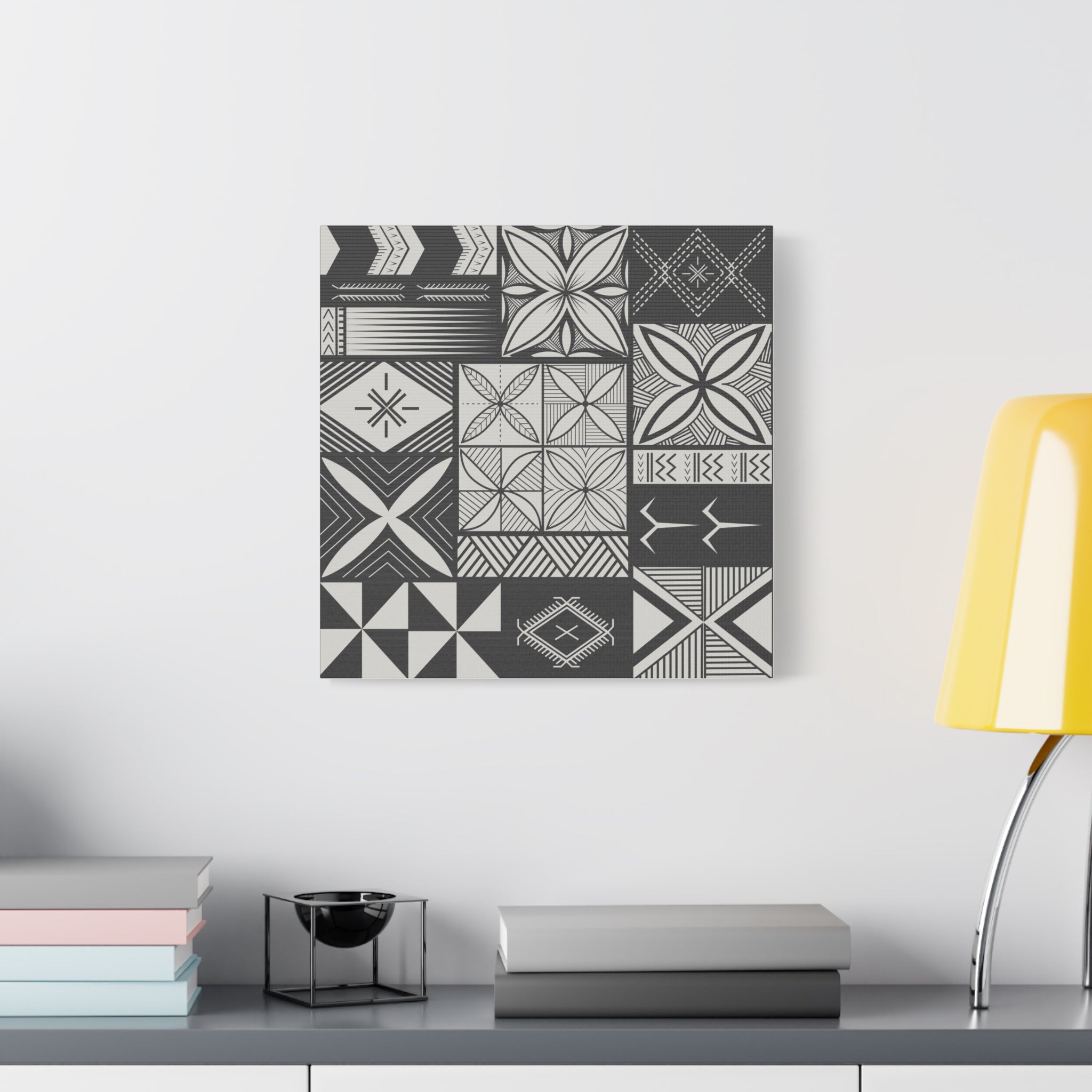 Maluelue (Black & Grey) Canvas