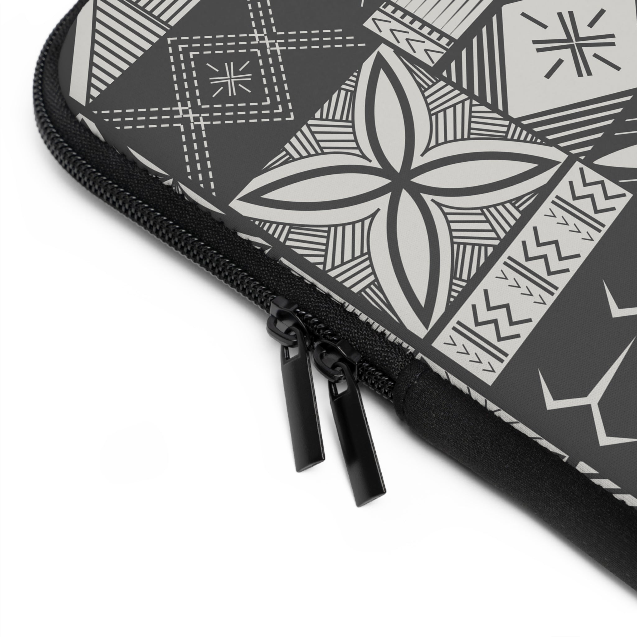 Maluelue (Black & Grey) Laptop Sleeve