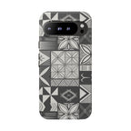 Maluelue (Black & Grey) Phone Case
