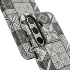 Maluelue (Black & Grey) Phone Case