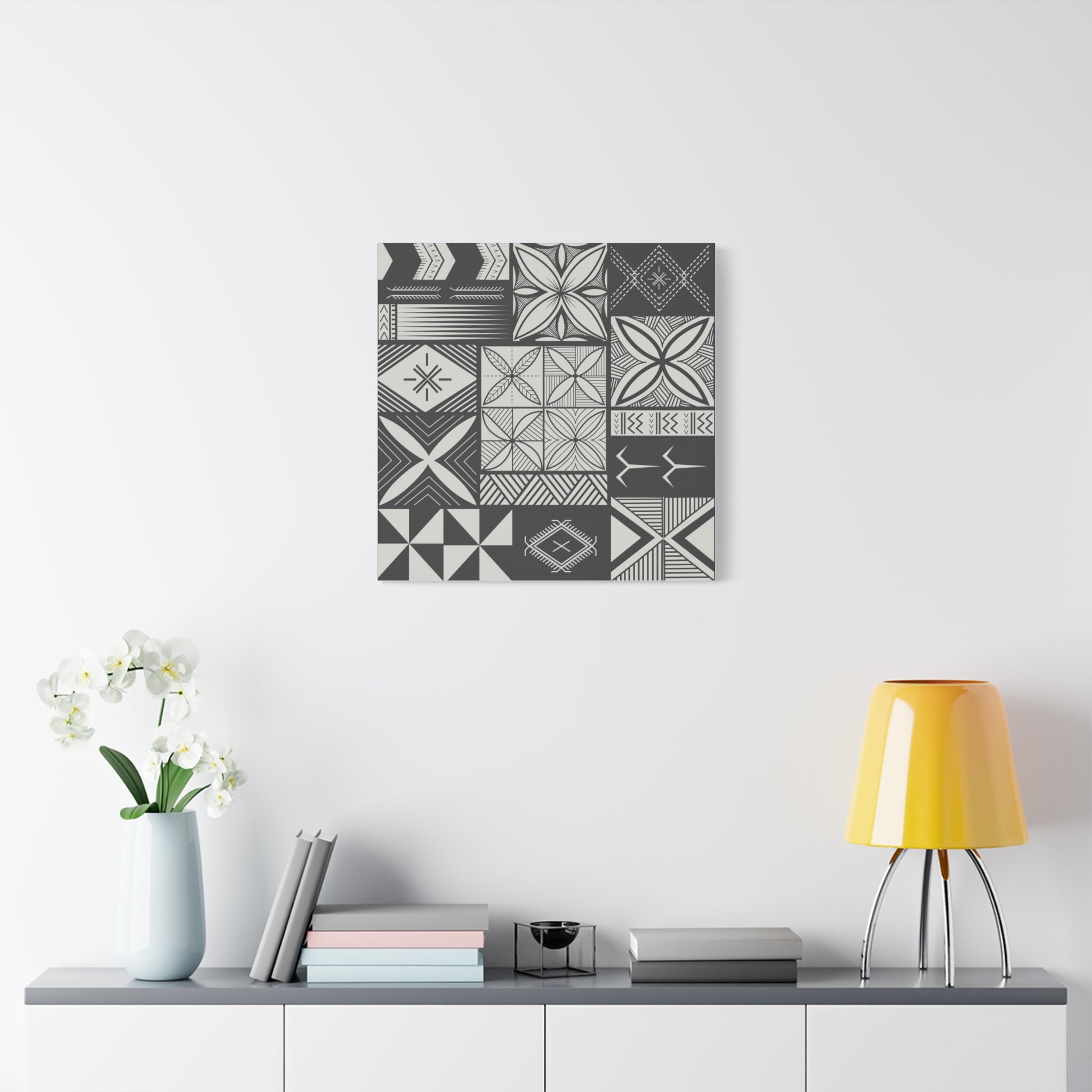 Maluelue (Black & Grey) Canvas