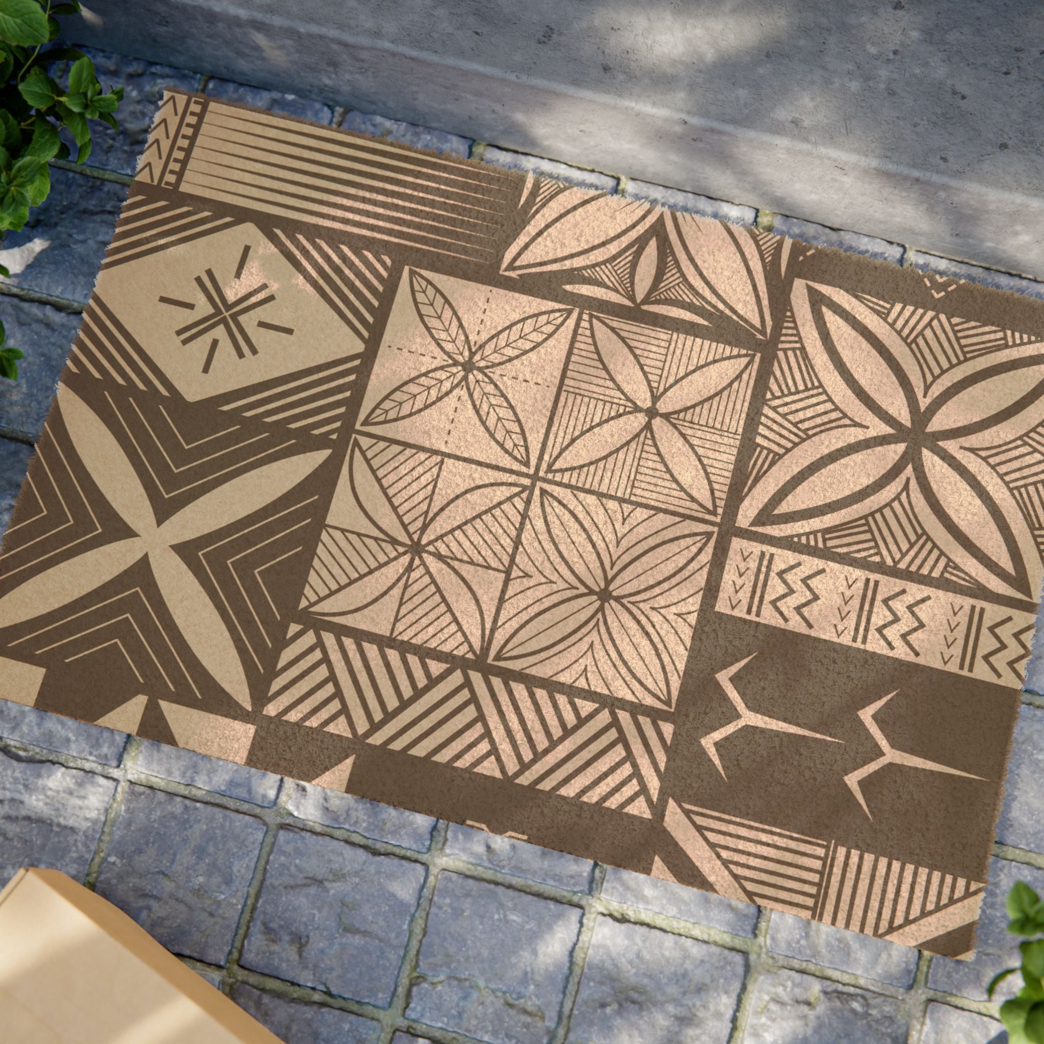 Maluelue (Black & Grey) Door Mat