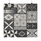 Maluelue (Black & Grey) Poster