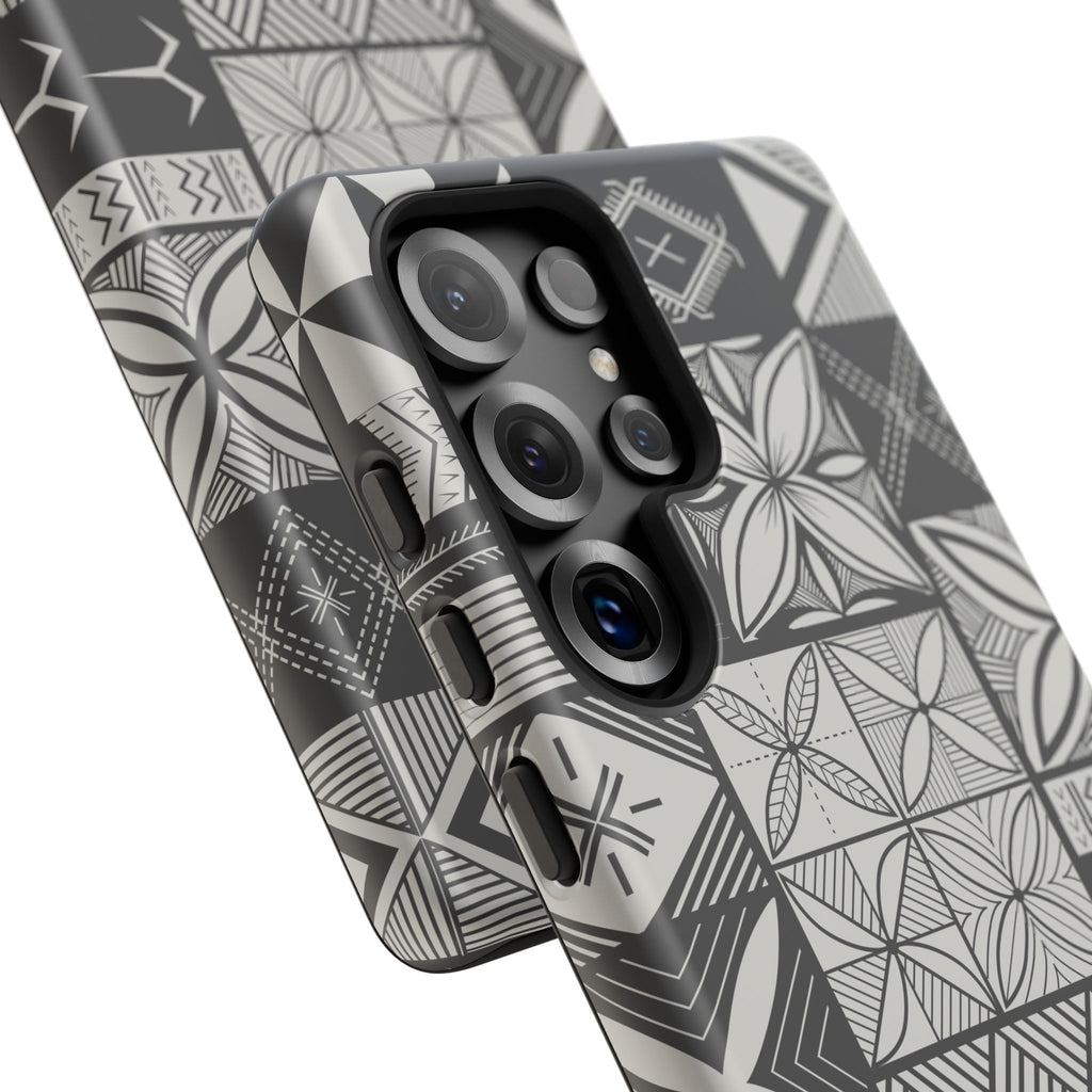 Maluelue (Black & Grey) Phone Case