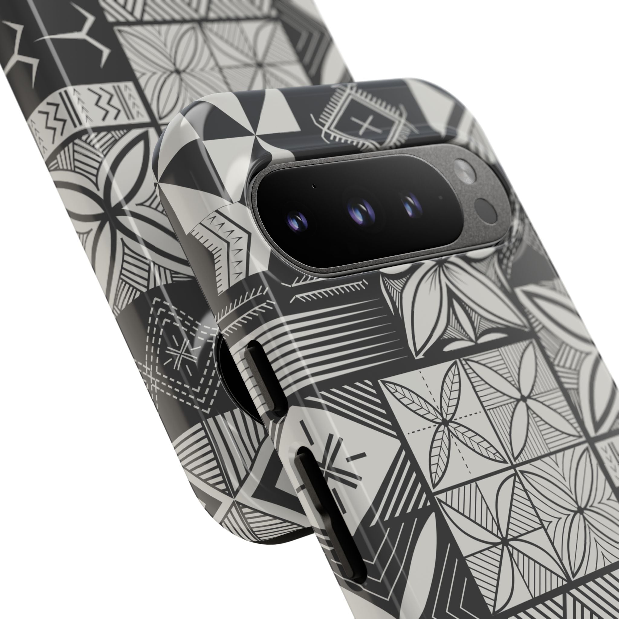 Maluelue (Black & Grey) Phone Case